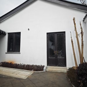 断桥铝中式仿古门窗安装效果图