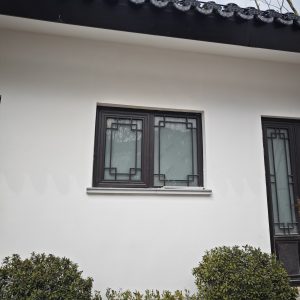 断桥铝中式仿古门窗安装效果图