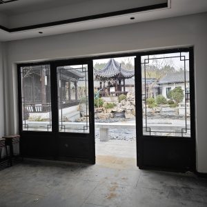 断桥铝中式仿古门窗安装效果图