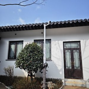 断桥铝中式仿古门窗安装效果图